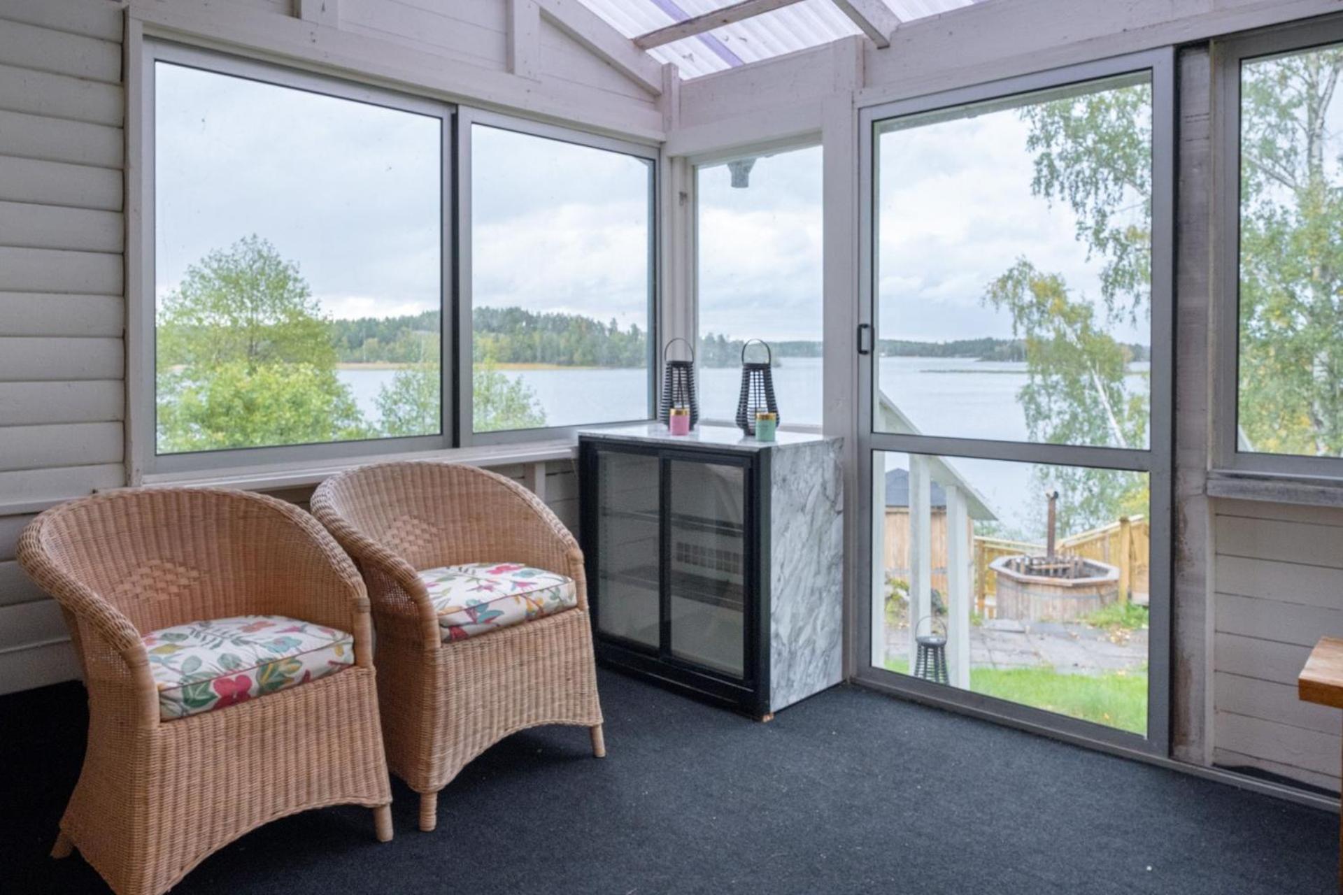 Unique Cottage With A View Of Malaren, Mariefred Extérieur photo